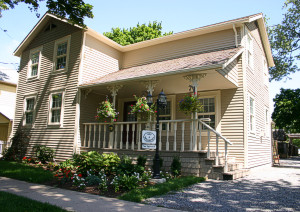 AMARULA HOUSE a Bed and Breakfast in Niagara on the Lake.  Where Friendship, Culture and History are Shared!